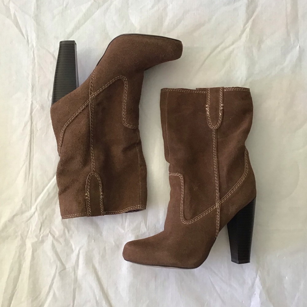 MIA suede calf high. Stack heel 8.5 Cocoa brown